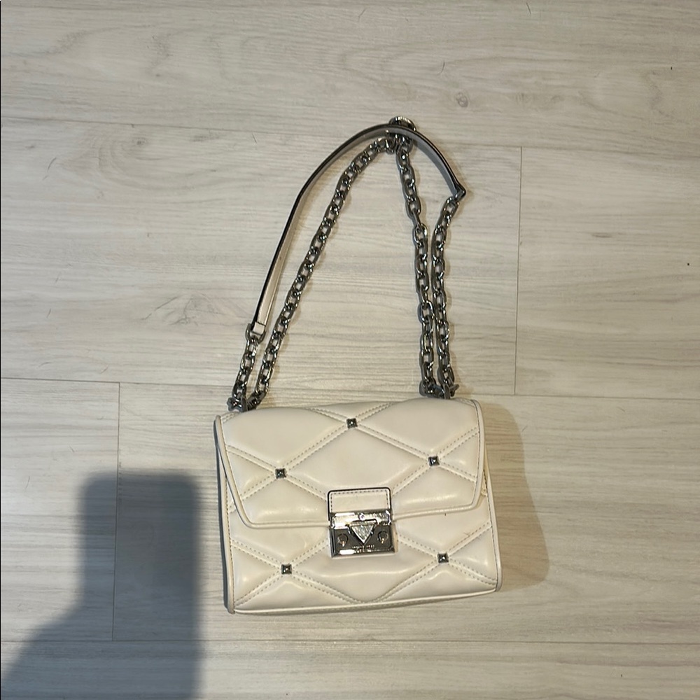 Elegant Cream Quilted Shoulder Bag